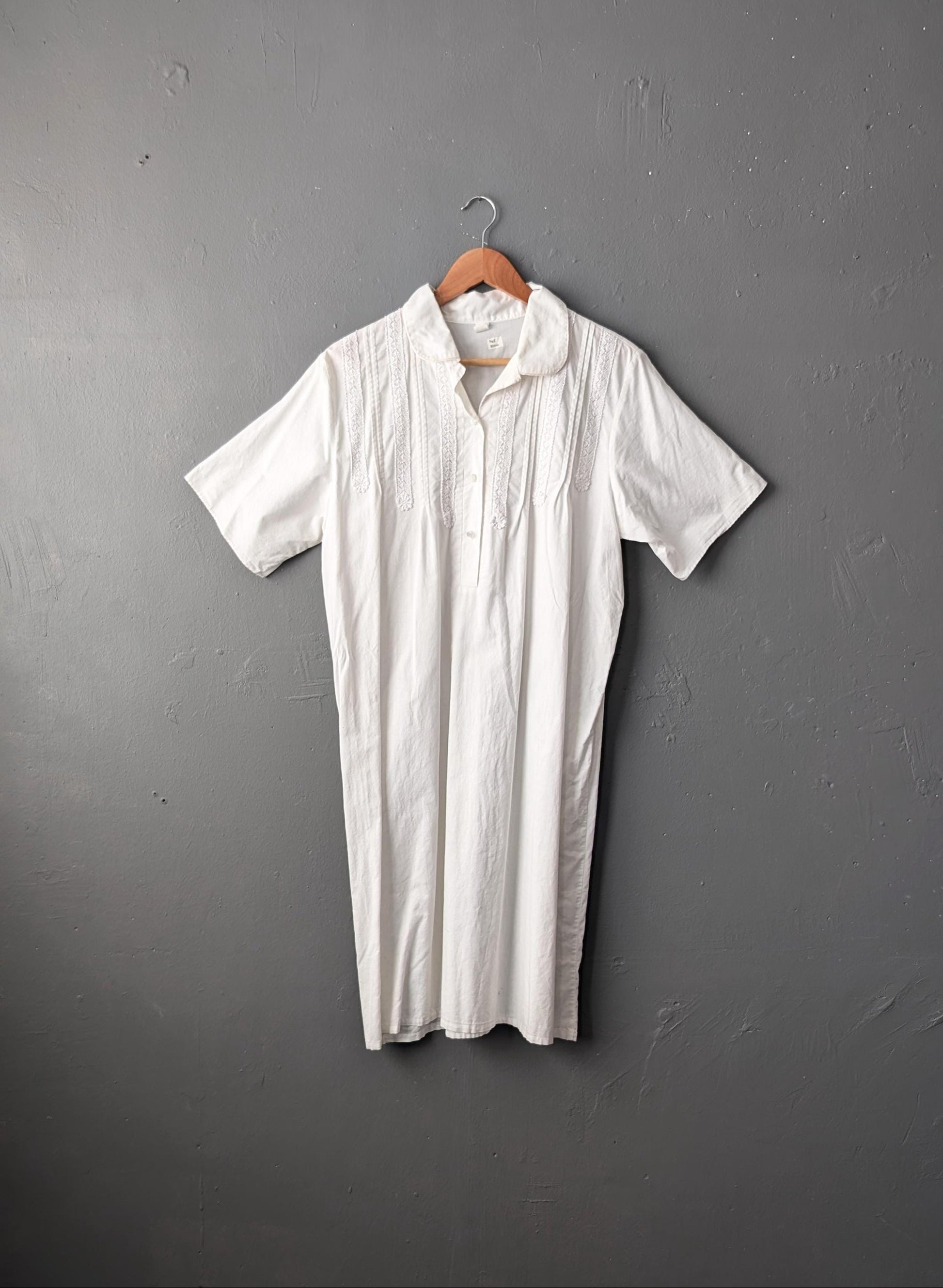 70s Cotton Lace Nightgown, Long Pintuck Night Shirt, Size Medium