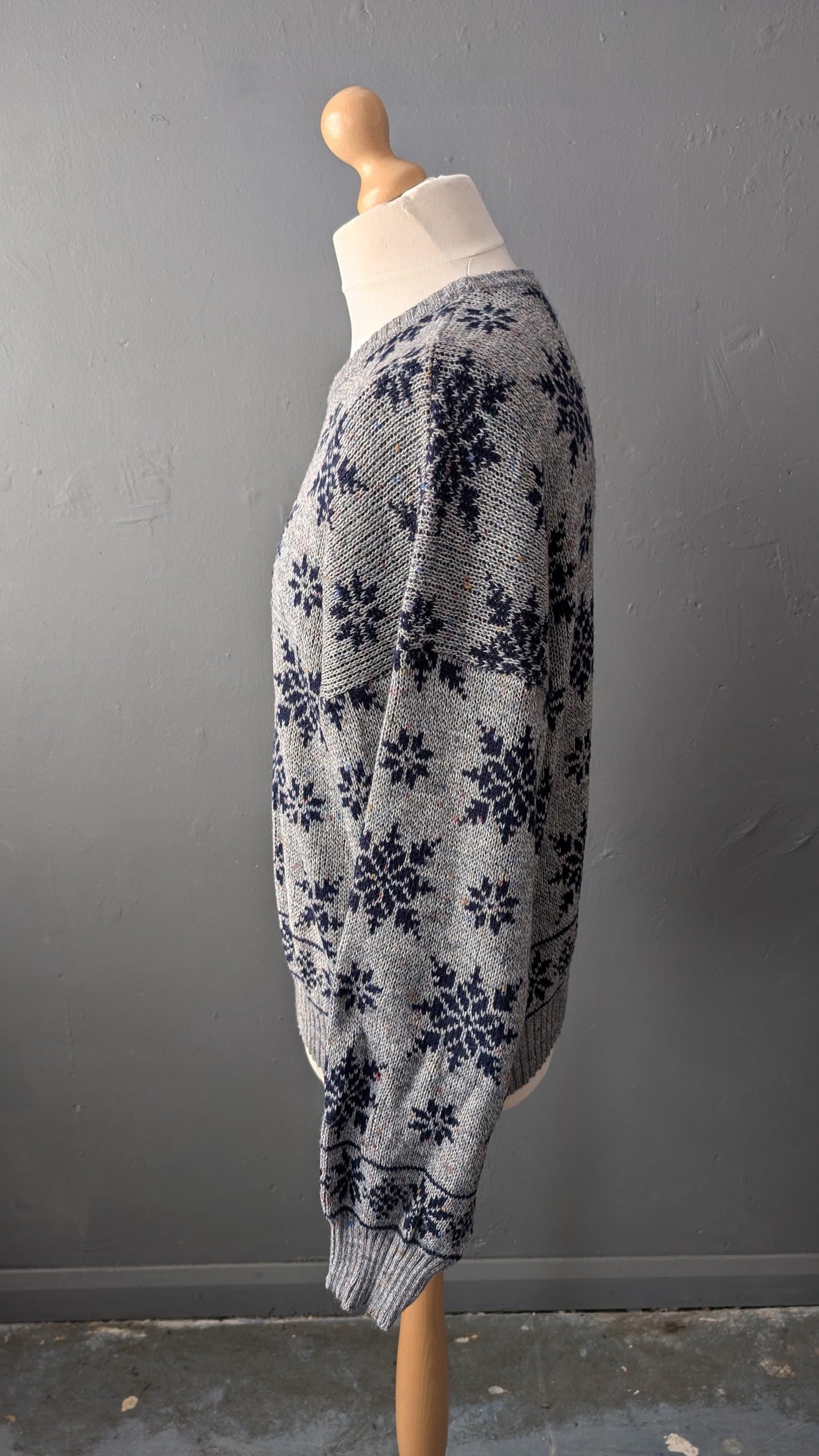 90s Snowflake Sweater, Boyfriend Oversized Slouchy Jumper, Size Large