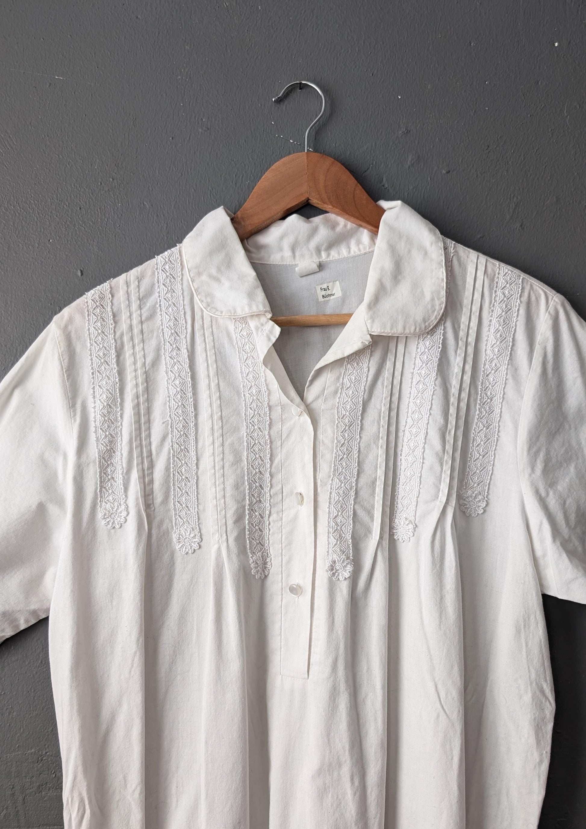 70s Cotton Lace Nightgown, Long Pintuck Night Shirt, Size Medium