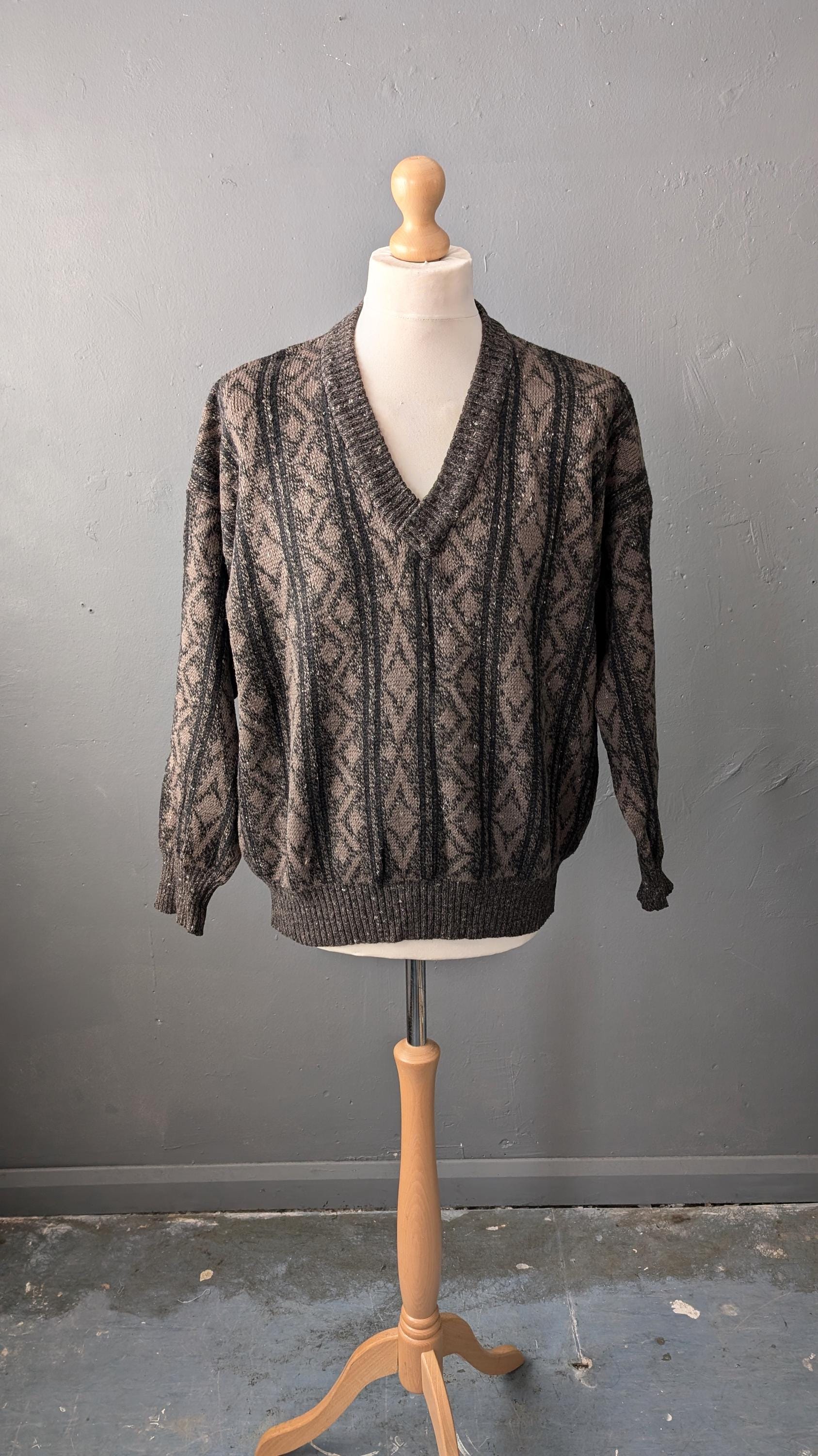 80s Monte Carlo V Neck Jumper, Wool Silk Blend Knit Pullover, 44 46 Chest