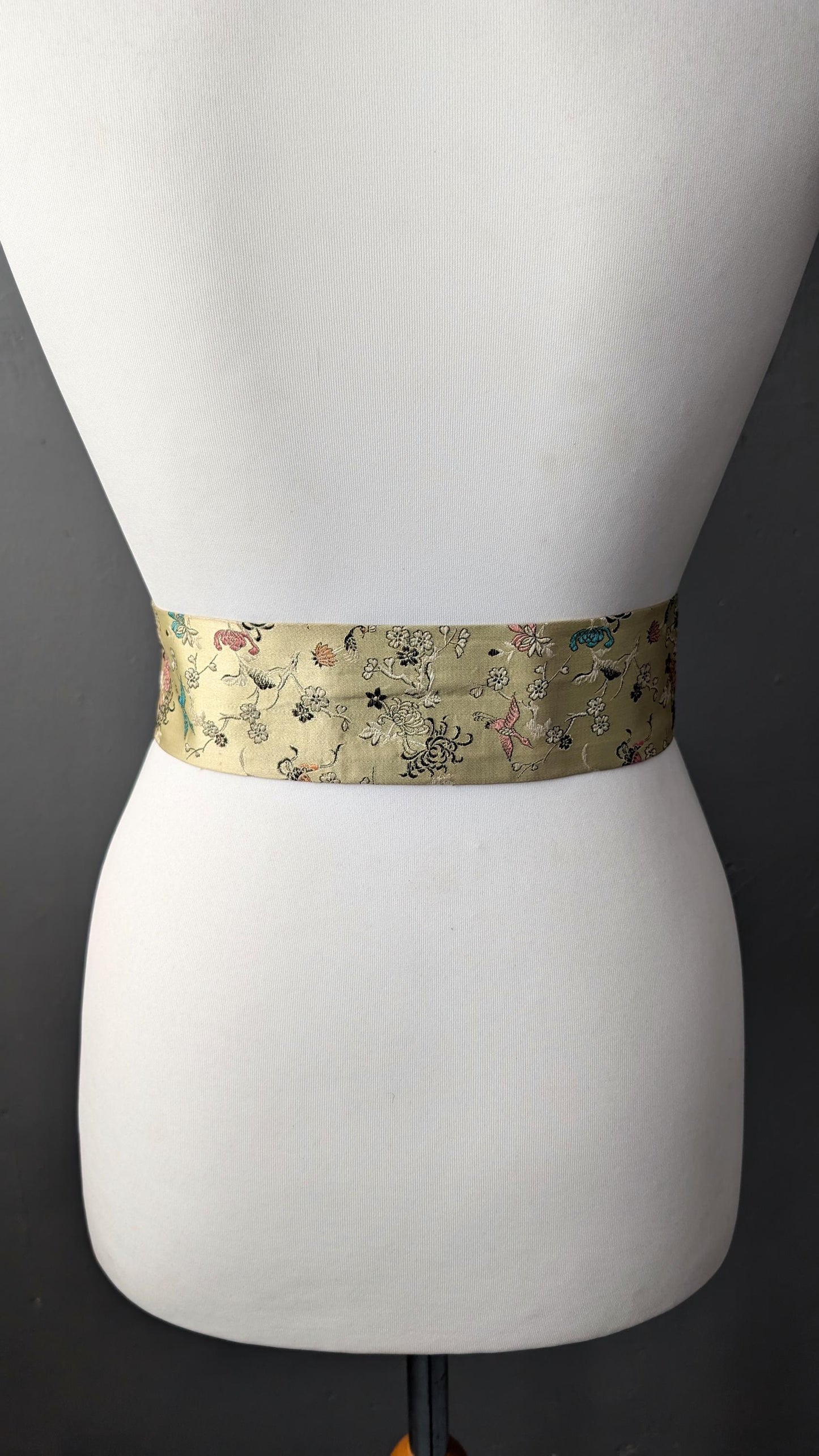 50s Japanese Brocade Belt, Obi Style Bow, Size Large 33 Waist