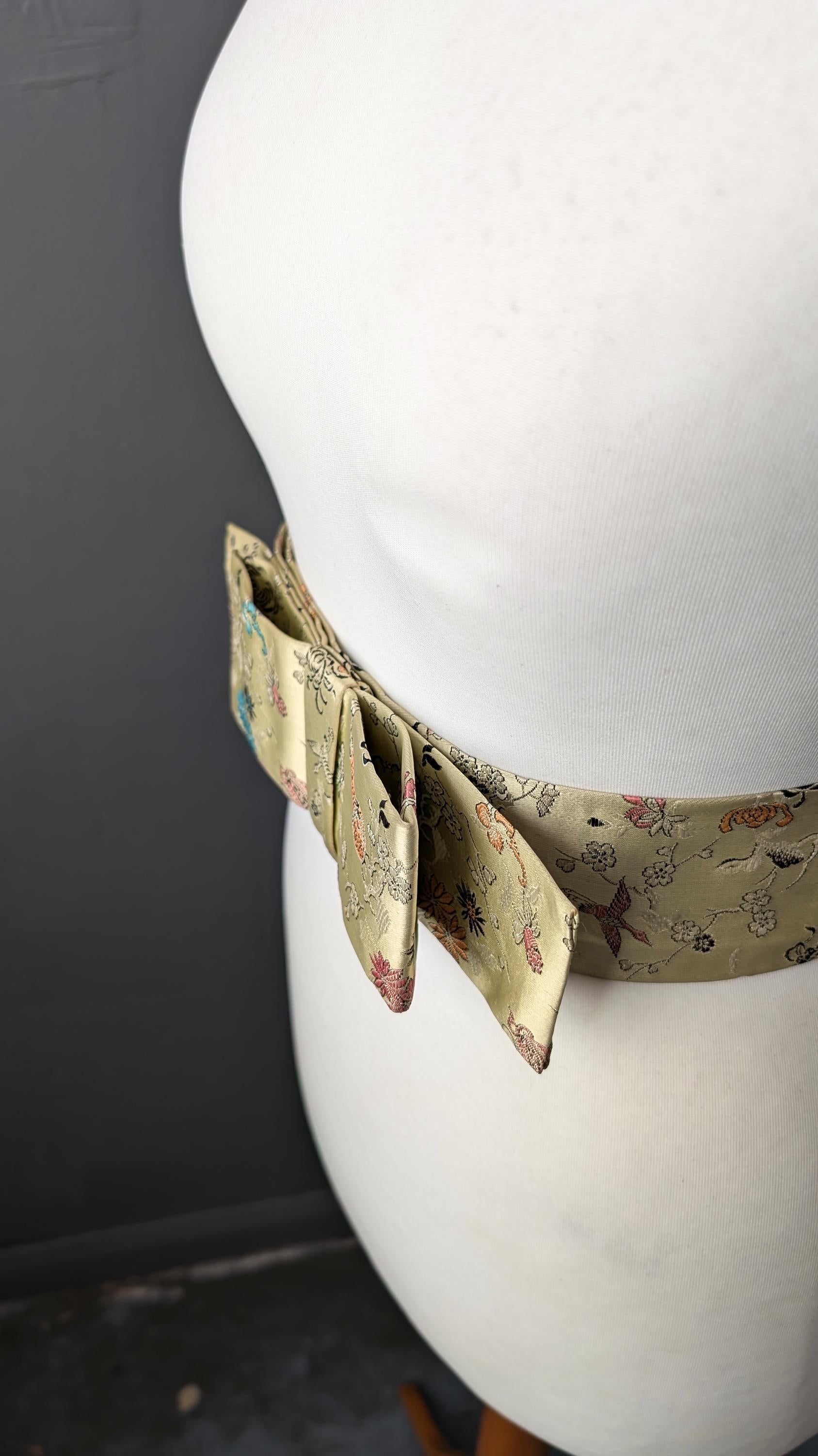 50s Japanese Brocade Belt, Obi Style Bow, Size Large 33 Waist