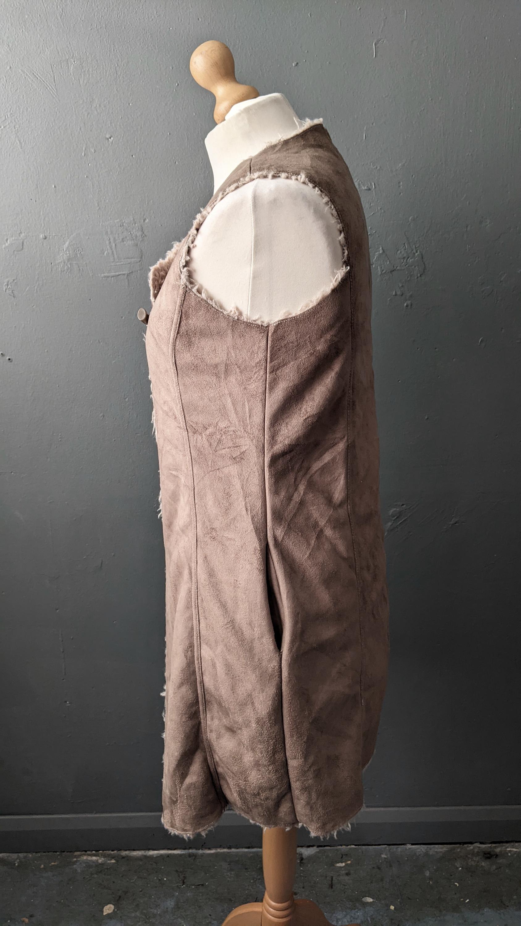 Y2K Faux Sheepskin Gilet, Long Vest Bodywarmer, Size Large