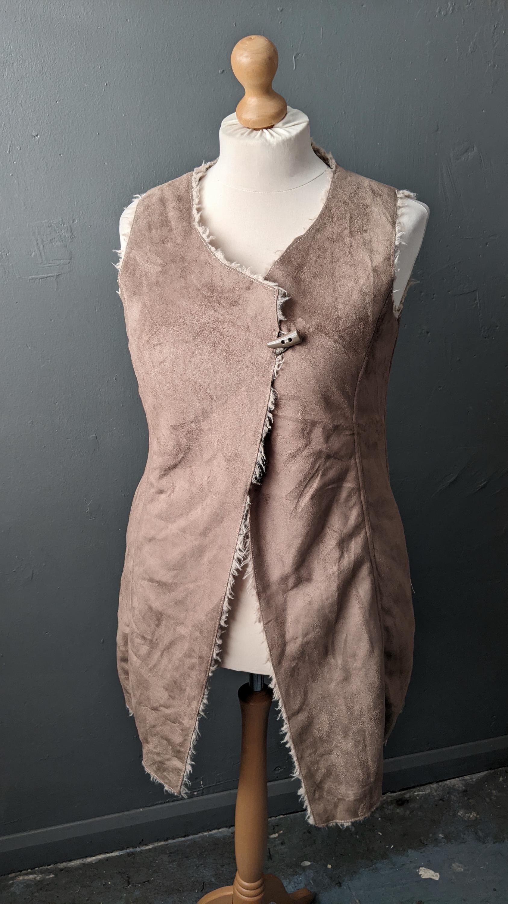 Y2K Faux Sheepskin Gilet, Long Vest Bodywarmer, Size Large