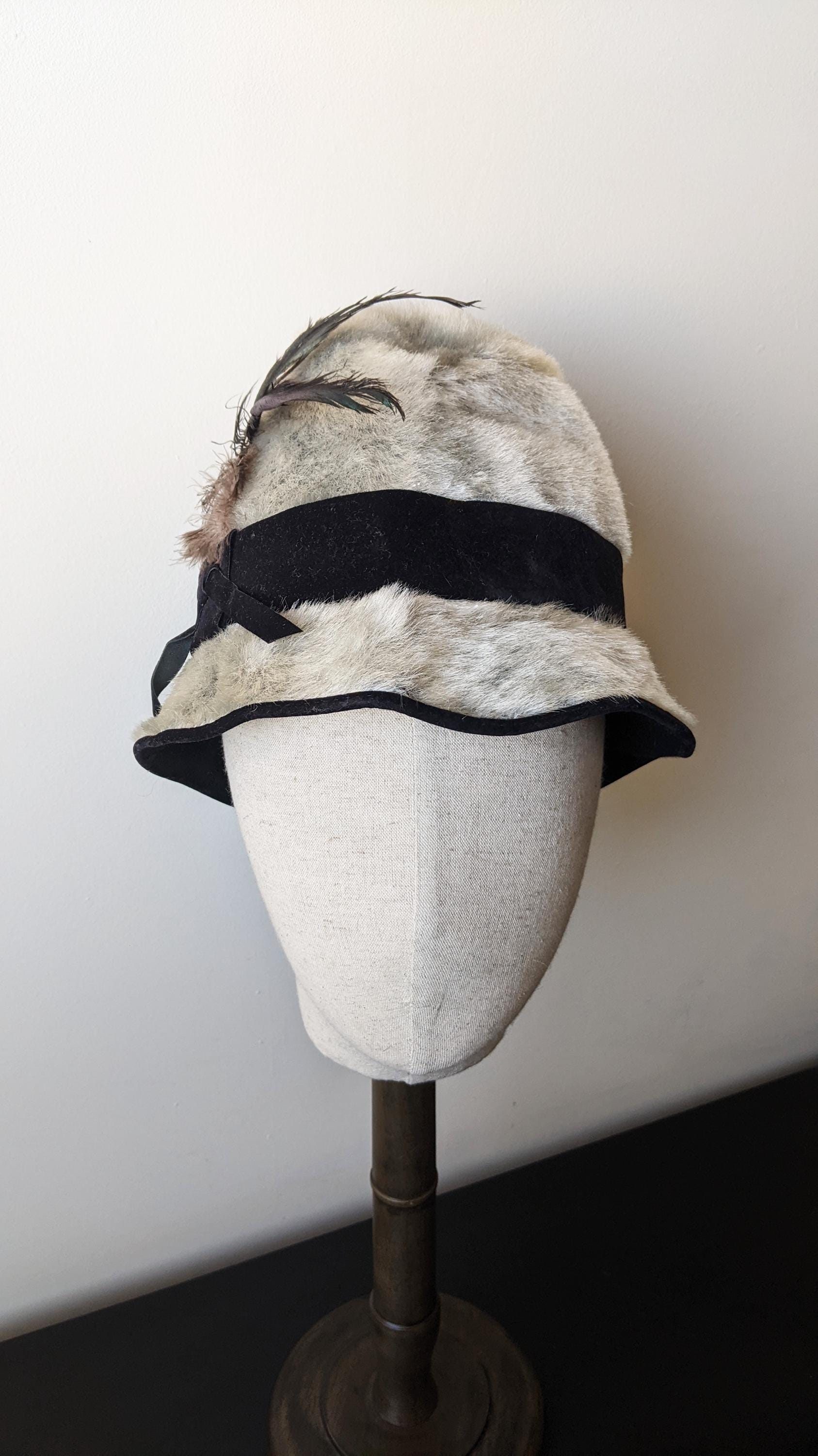 Vintage Silver Faux Fur Bucket Hat, Size Small