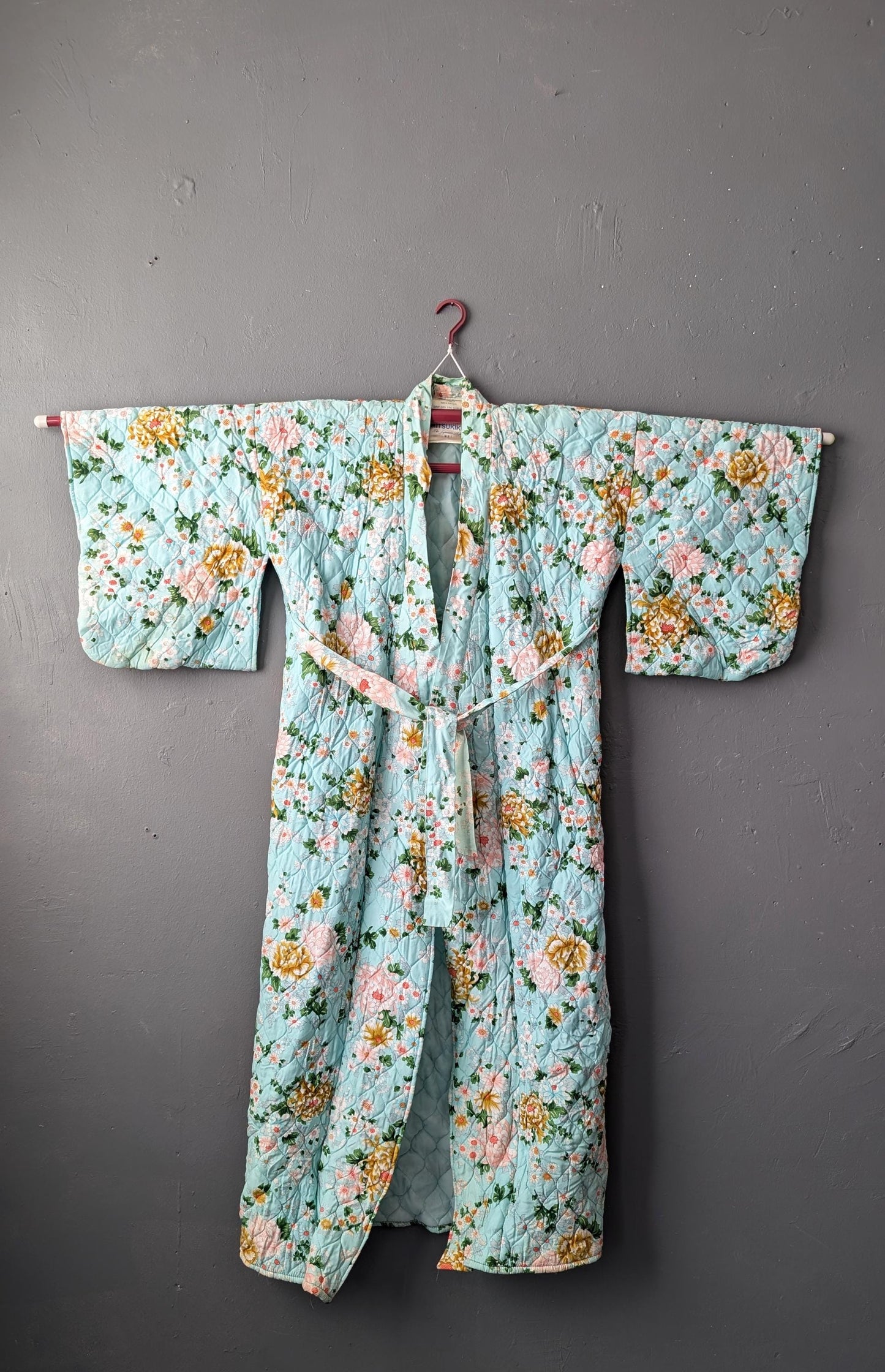 Vintage 1960s Mitsukiku Japanese Quilted Kimono with Chrysanthemum Print, Size Medium Large