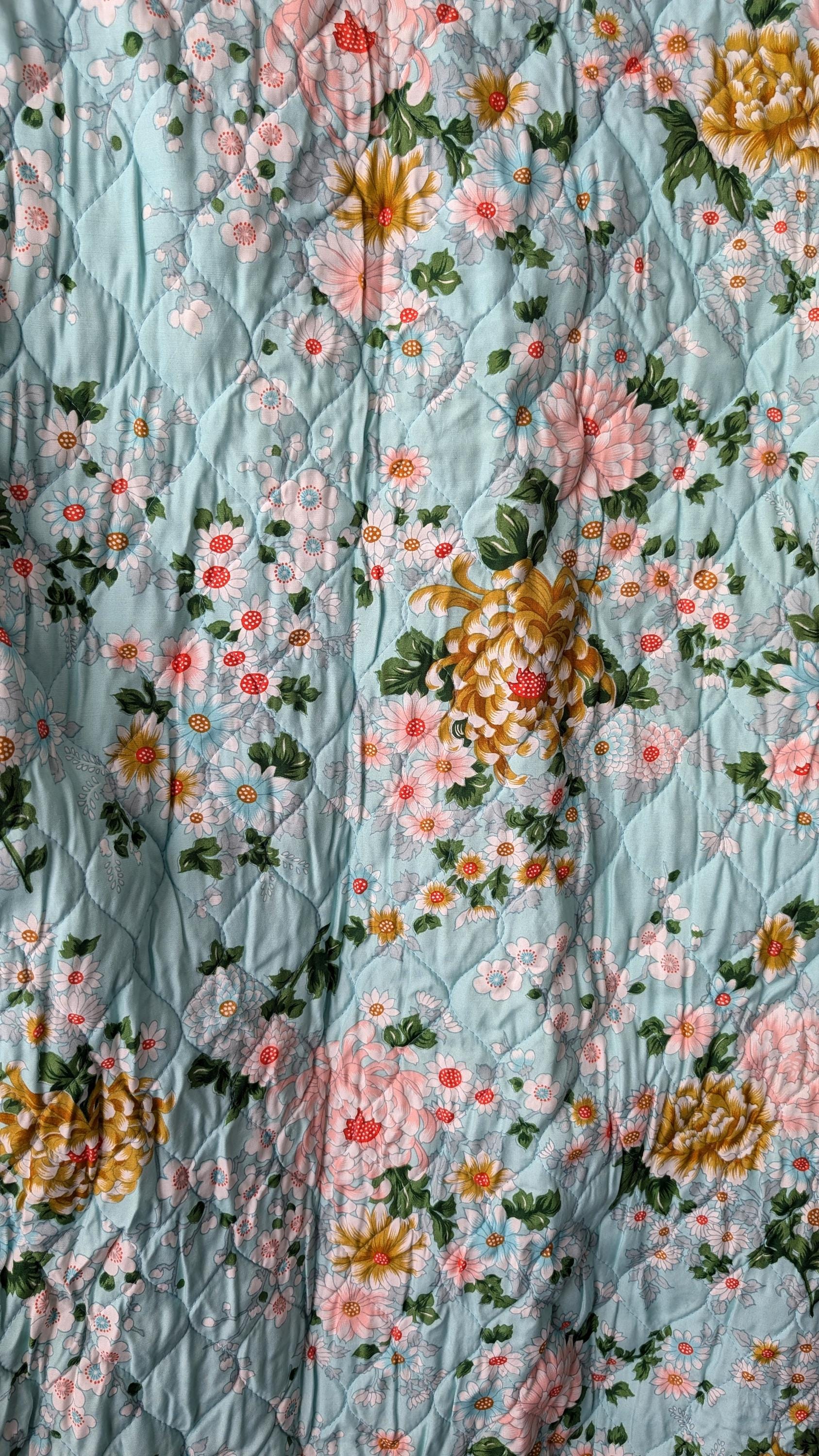 Vintage 1960s Mitsukiku Japanese Quilted Kimono with Chrysanthemum Print, Size Medium Large