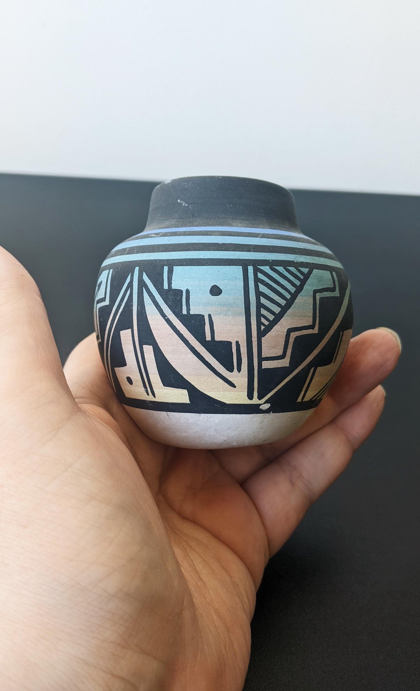 Small Mesa Verde Pots, Navajo Ute Studio Art Pottery