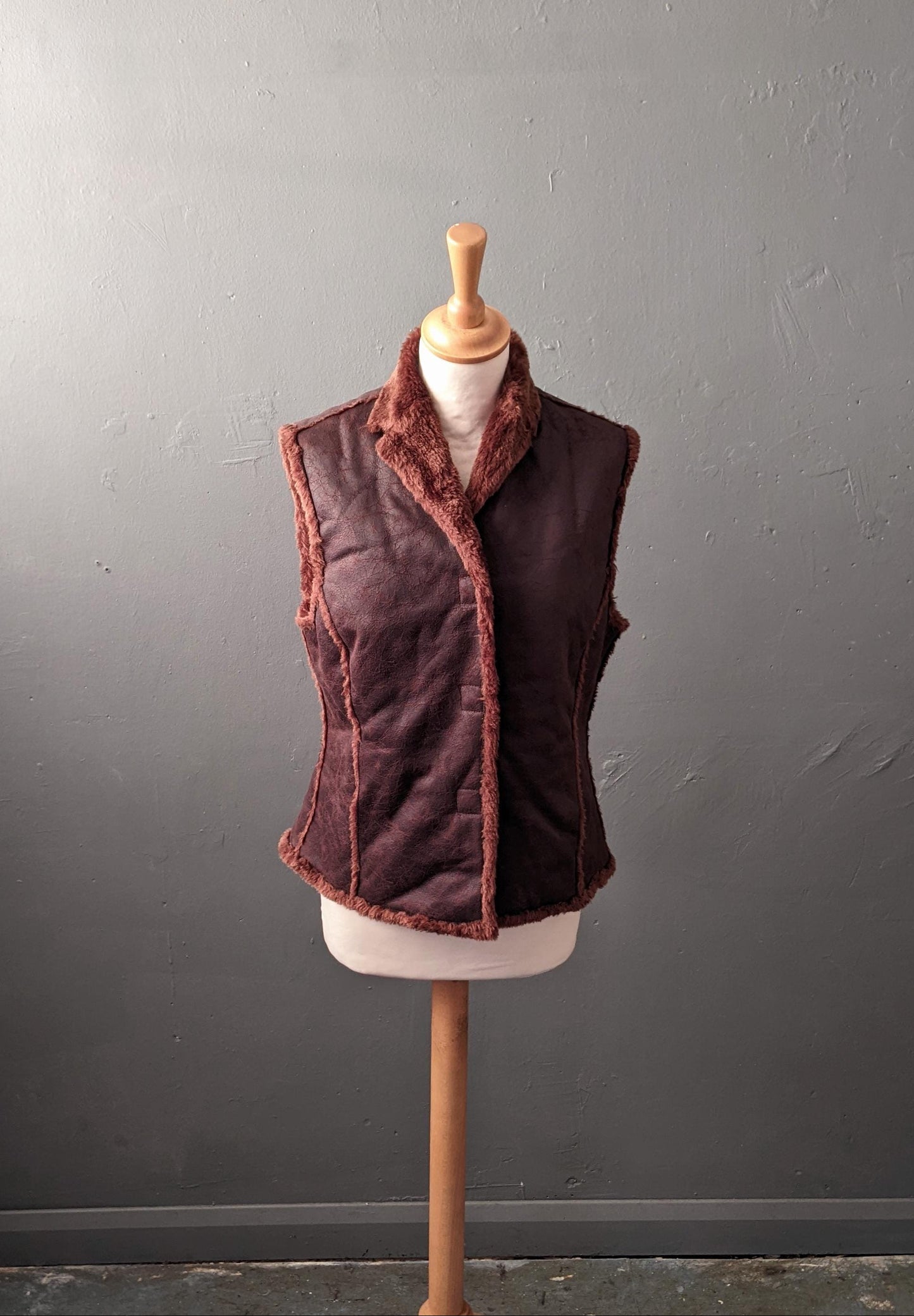 Y2k Faux Fur Gilet, Size Small Medium
