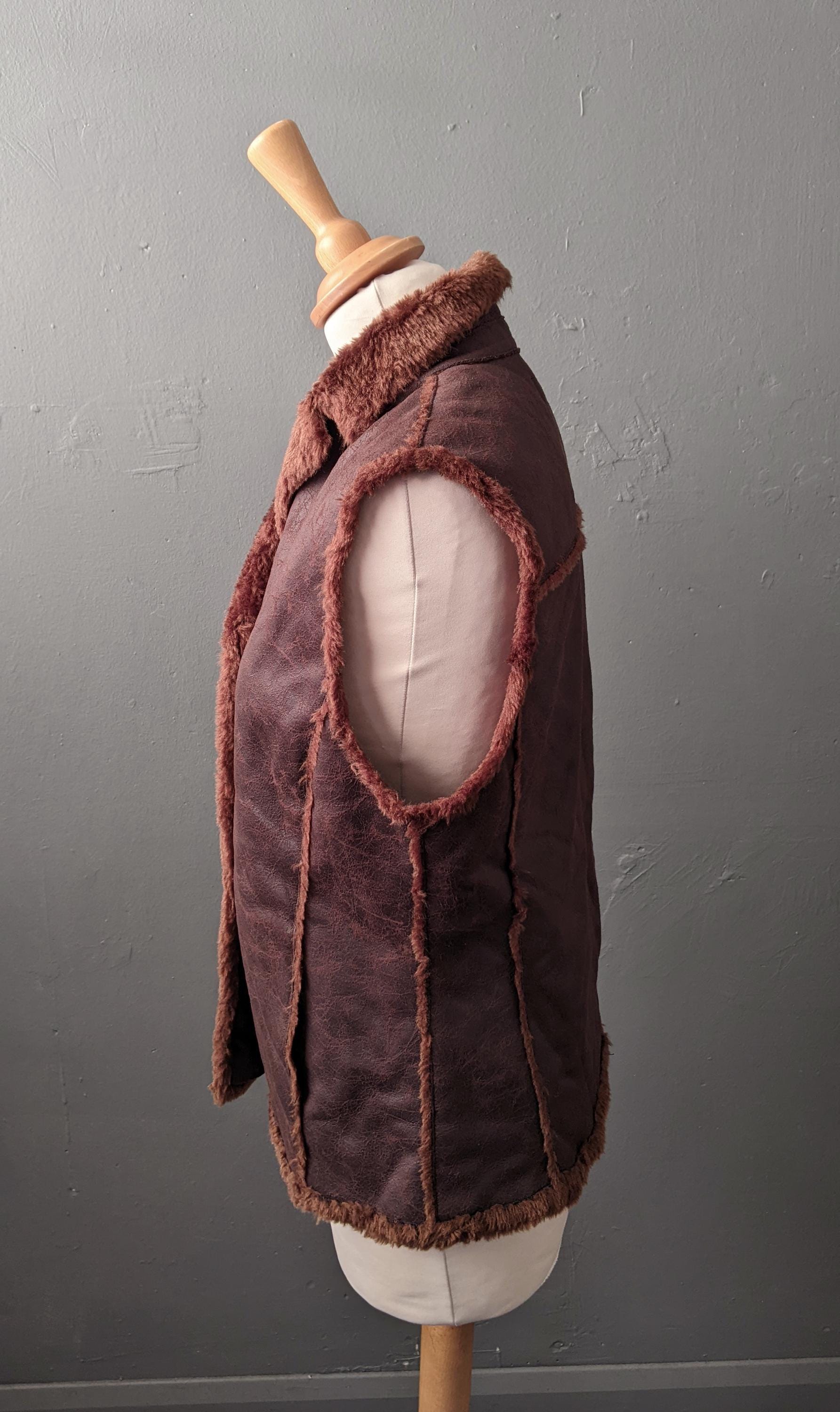 Y2k Faux Fur Gilet, Size Small Medium