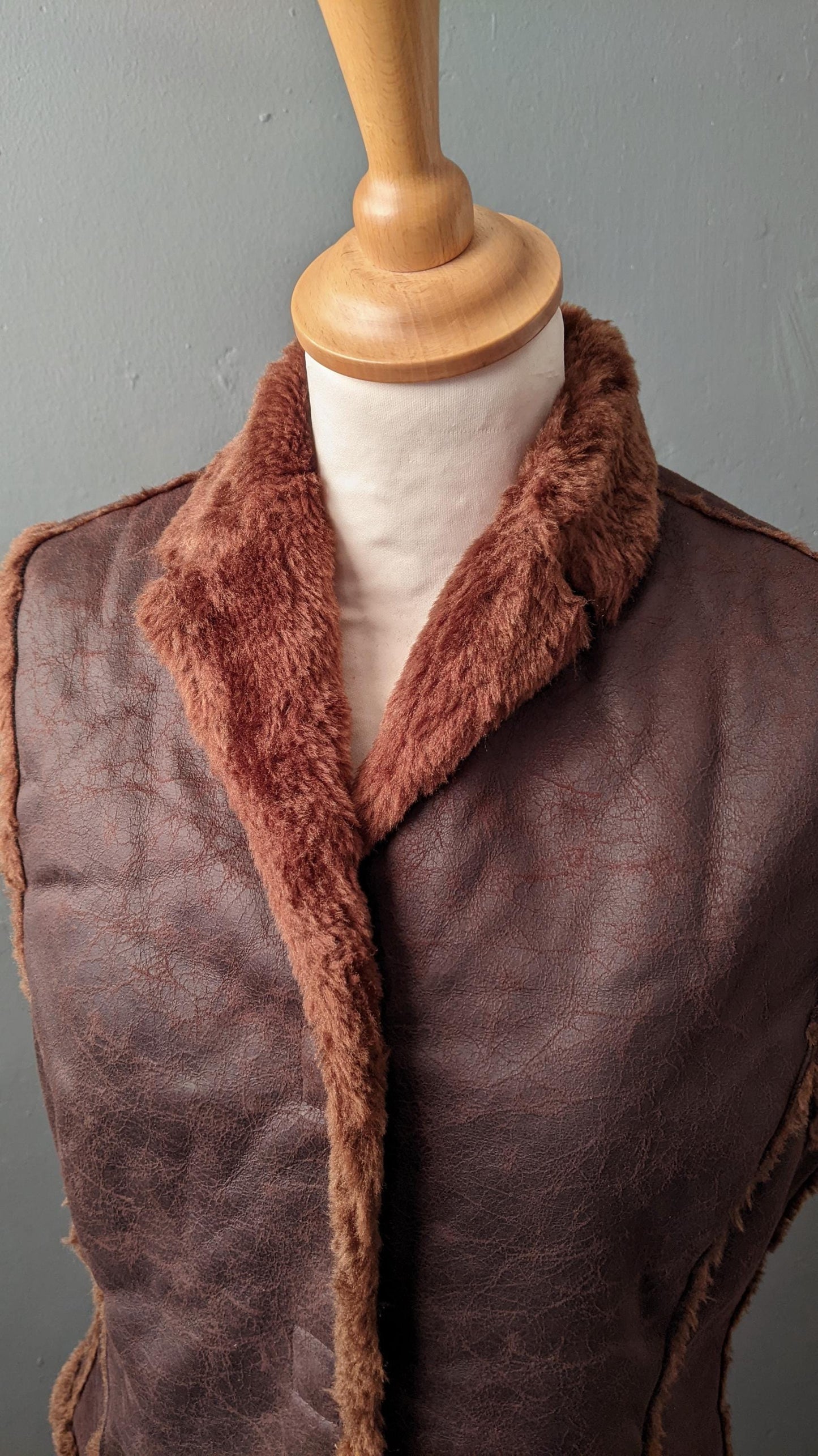 Y2k Faux Fur Gilet, Size Small Medium