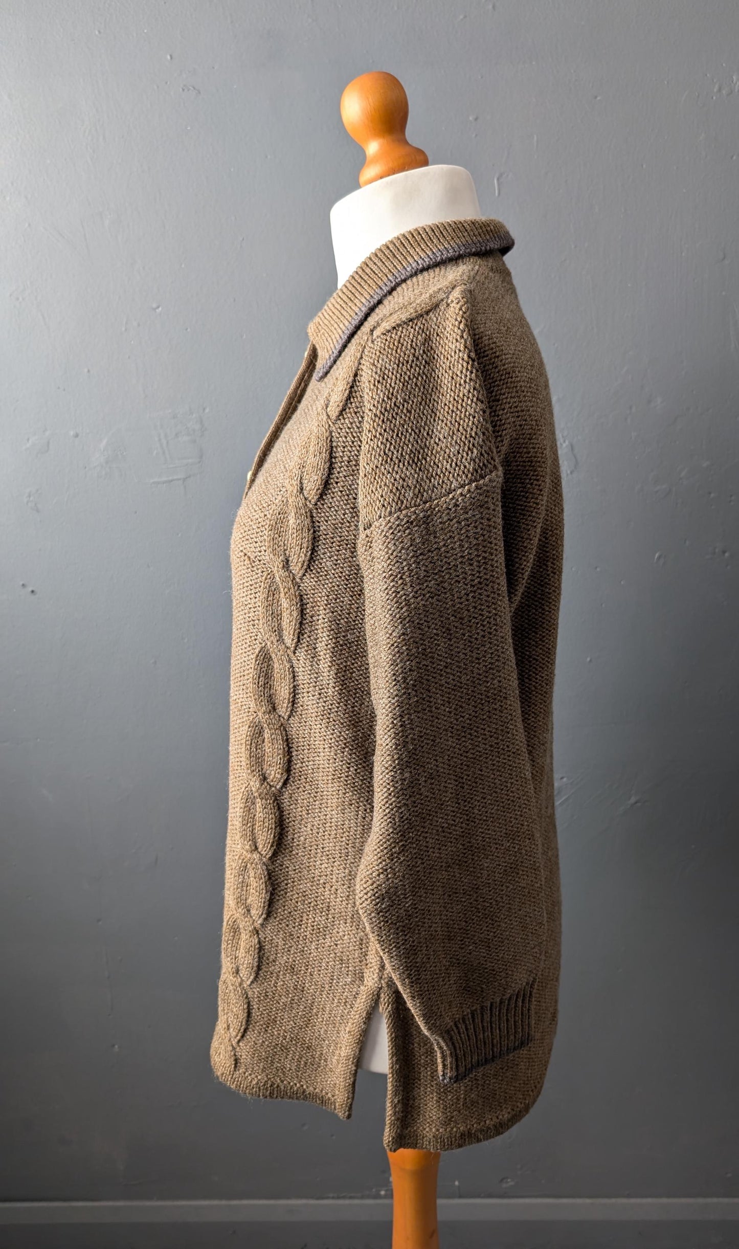 90s Khaki Floral Jumper, Cable Knit Pullover, Size Medium Large