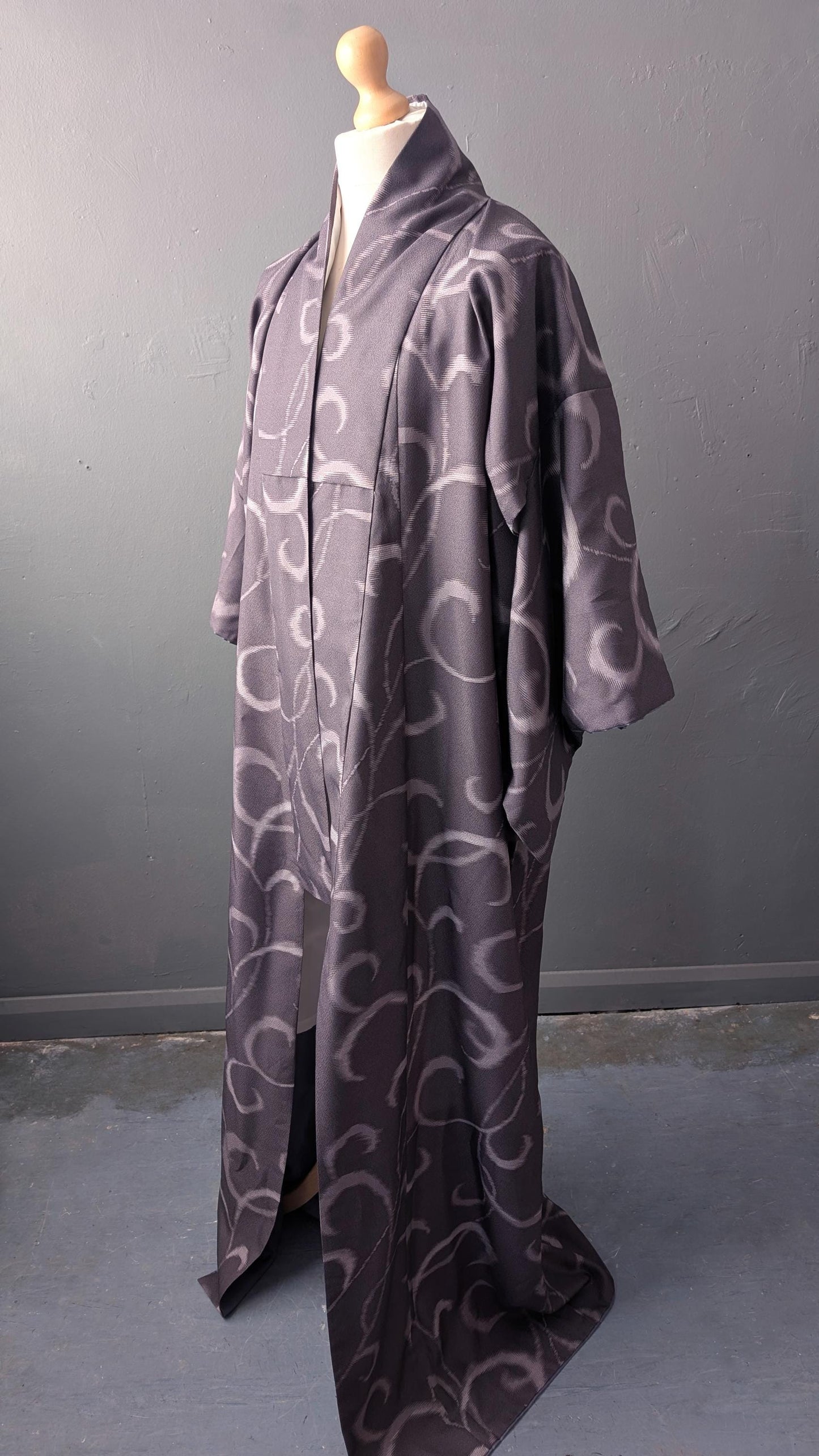 Vintage Komon Kimono, Faux Kasuri Swirl Print, Japanese Korin Robe, Size Large
