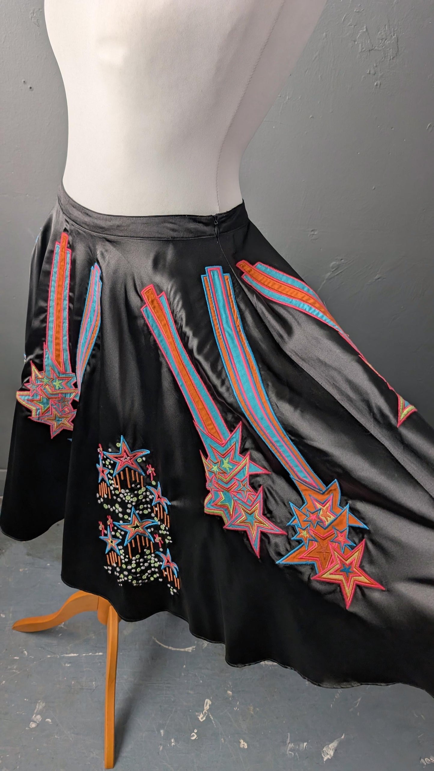 Embroidered Stars Skirt, Size Medium, Pop Art Avant Garde Festival Clothing