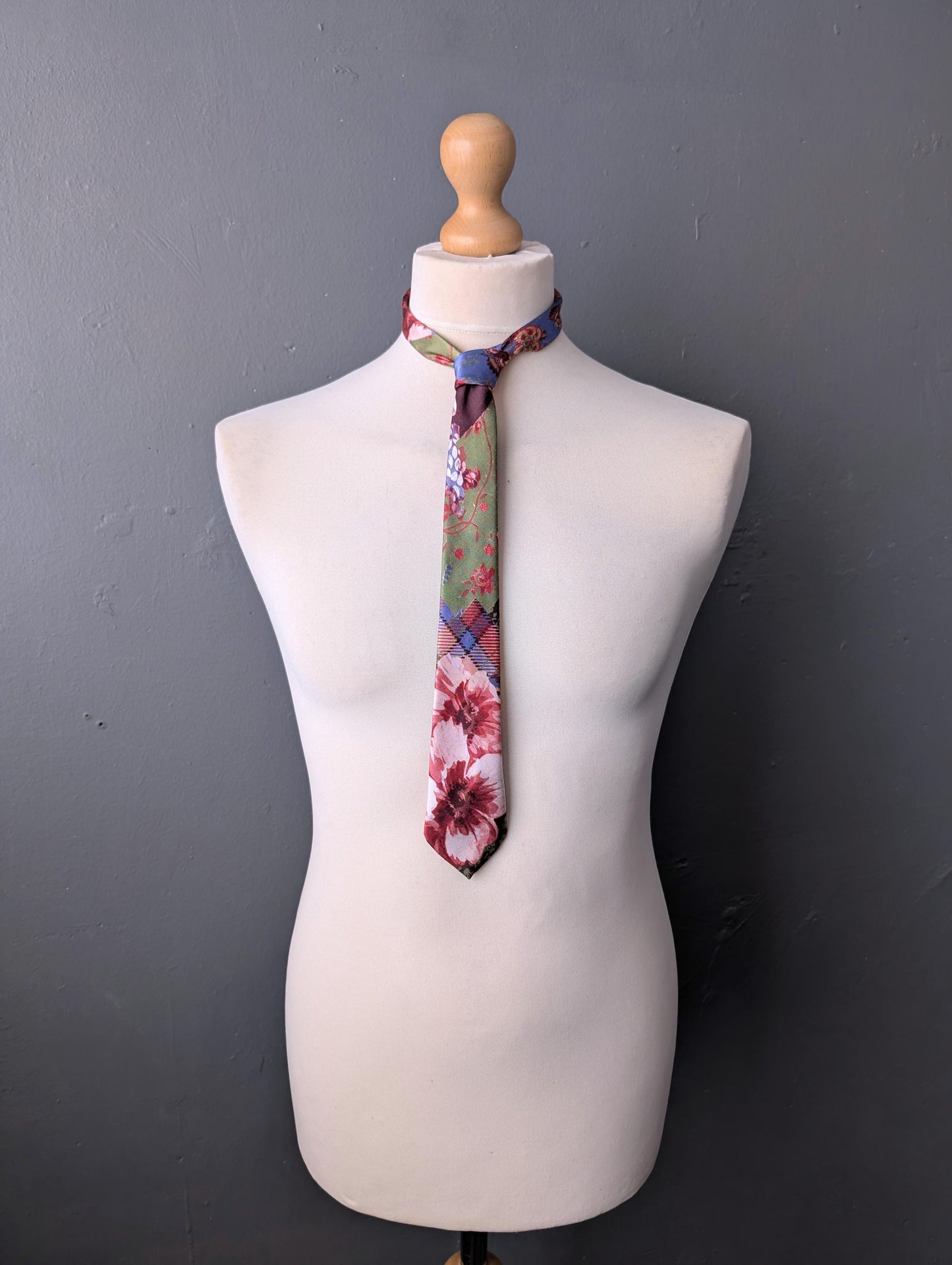 80s Italian Silk Tie by Splendor, Floral Patchwork Necktie