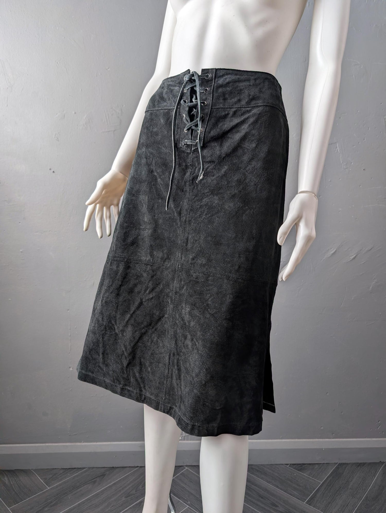 Vintage Dresses & Skirts