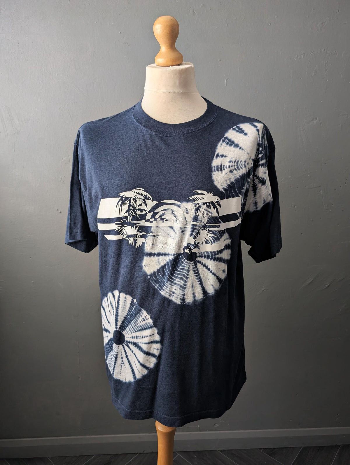 Indigo Shibori Tie Dye T-shirt, Hand Dyed Mens Top, Size Large
