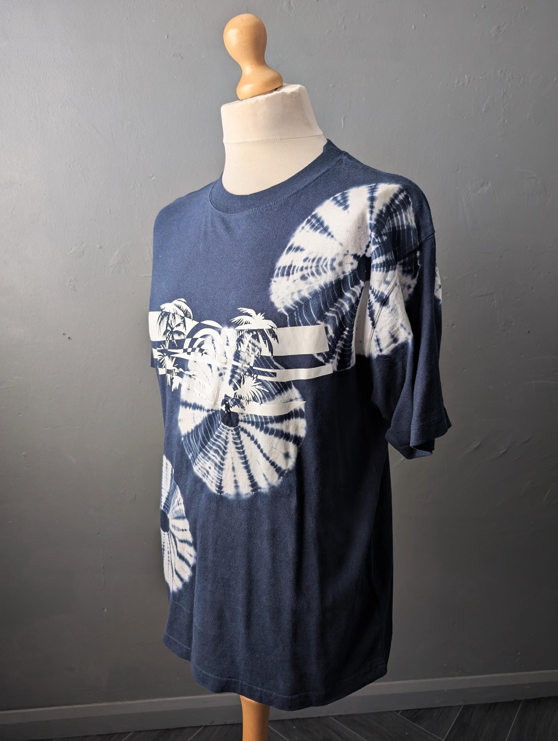 Indigo Shibori Tie Dye T-shirt, Hand Dyed Mens Top, Size Large