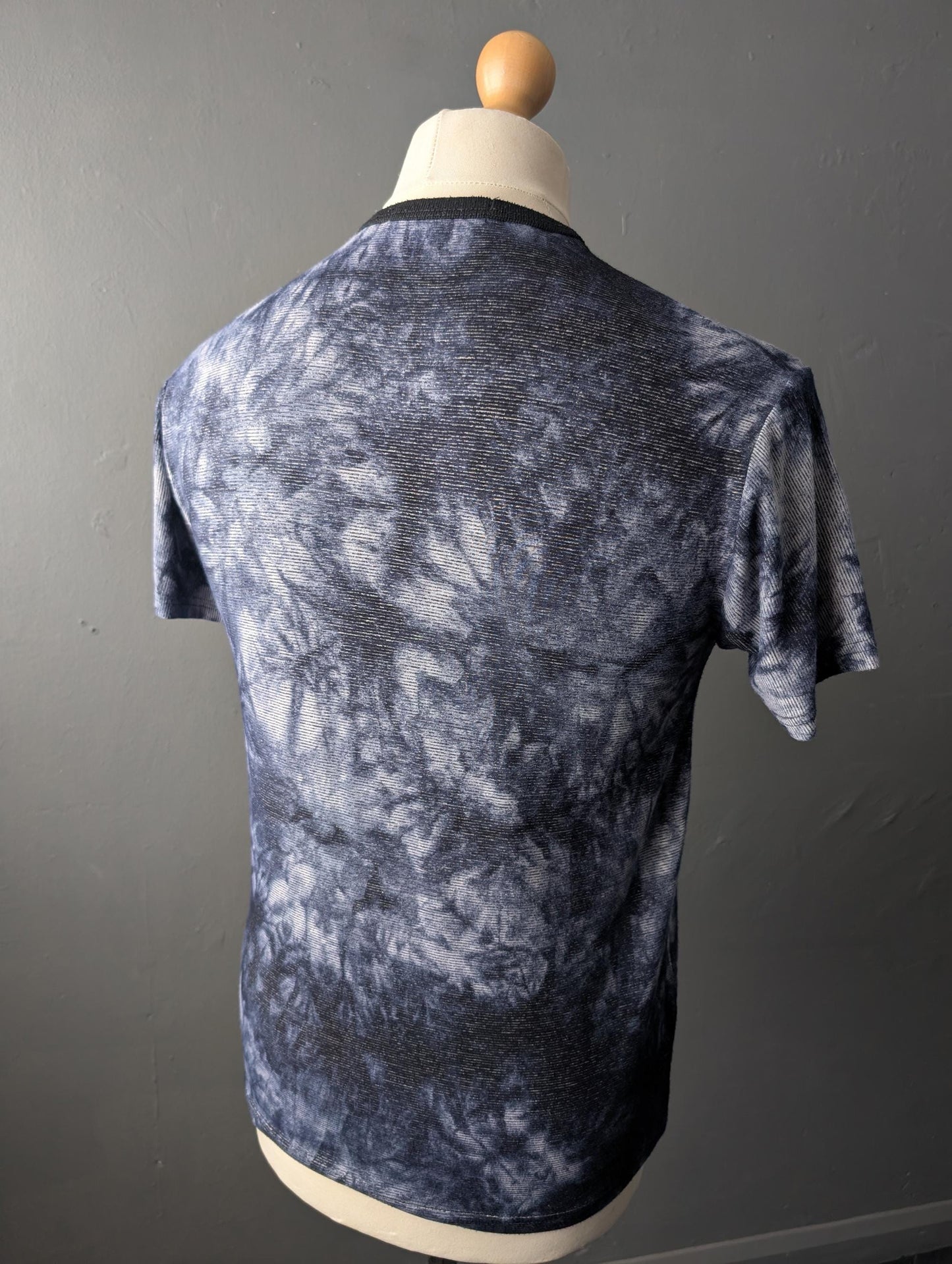 Las Vegas T-shirt in Dark Blue Tie Dye, Size Small Medium