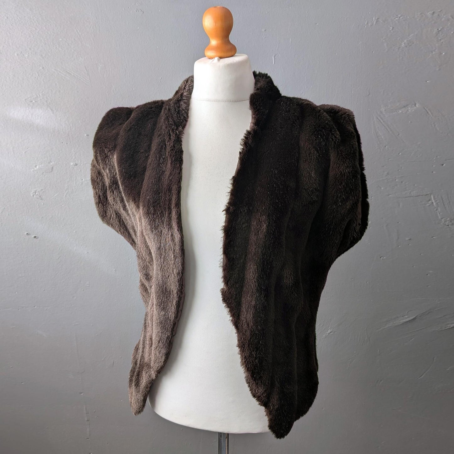 80s Dark Brown Faux Fur Gilet, Ribbed Sleeveless Jacket, Size Medium Large