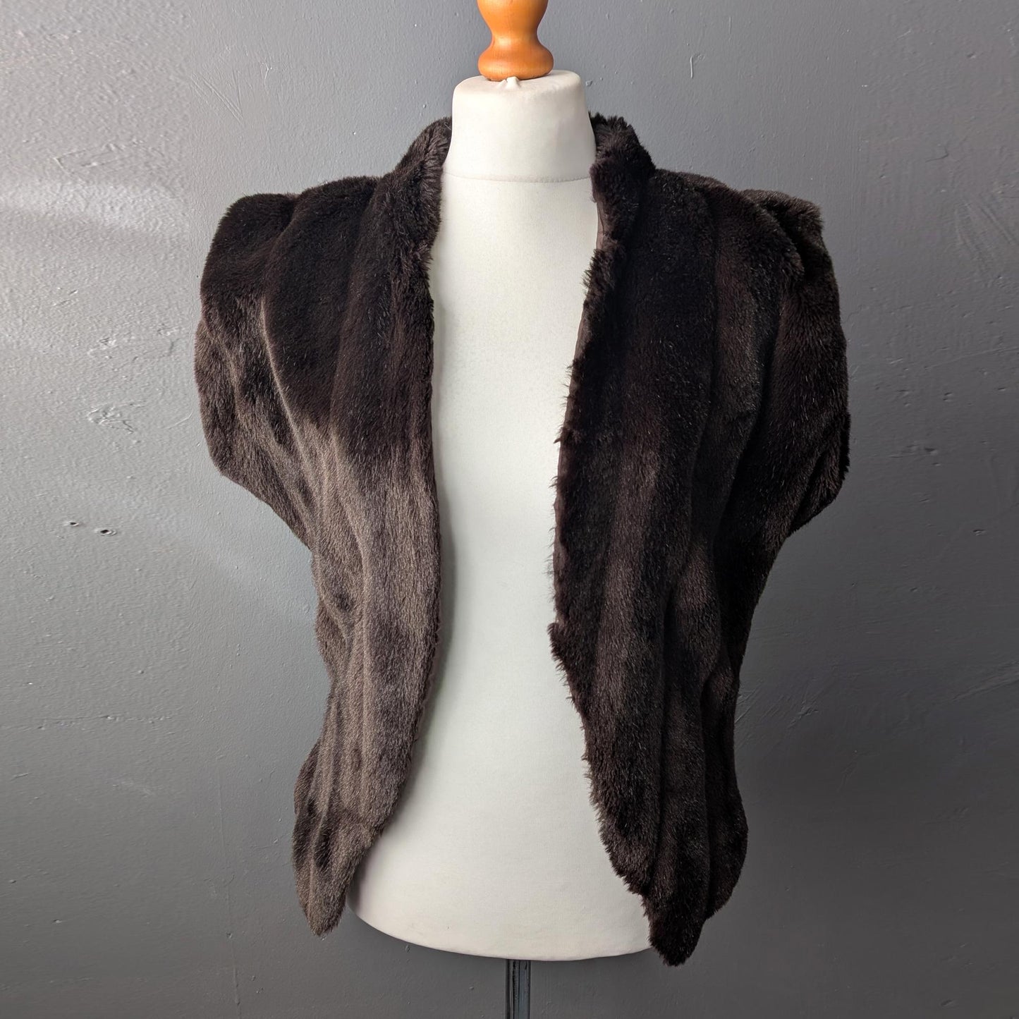80s Dark Brown Faux Fur Gilet, Ribbed Sleeveless Jacket, Size Medium Large