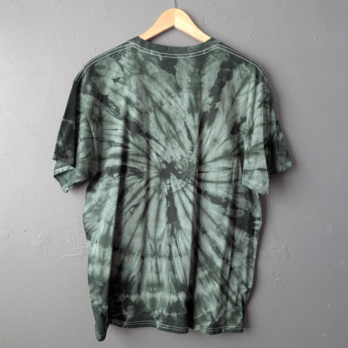 Fredericksburg Tie Dye Tshirt, Upcycled Beer Enthusiast Top, Size Medium