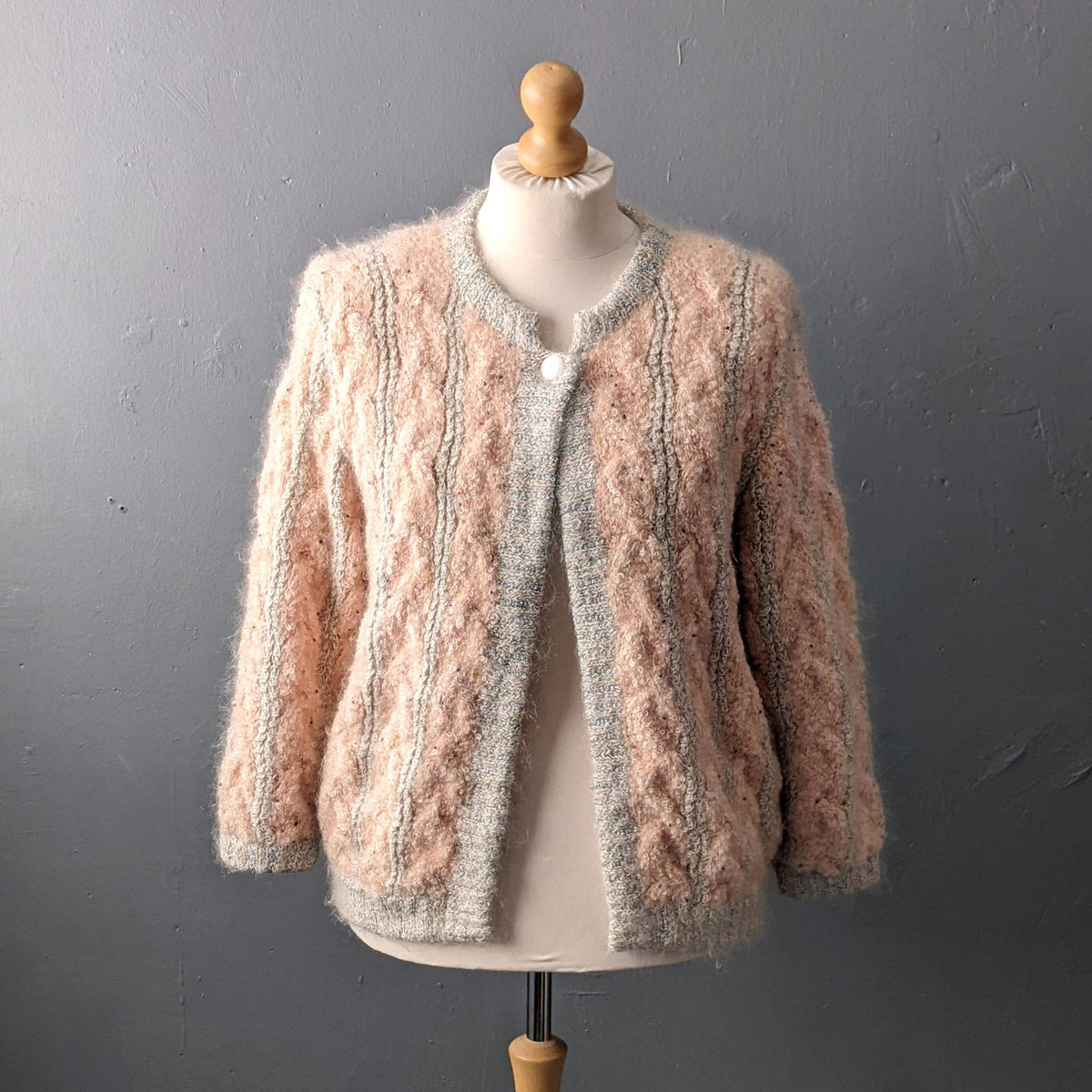 90s Fluffy Wool Cable Knit Cardigan, Chunky Peach Pink Beaded Coatigan, Size Large