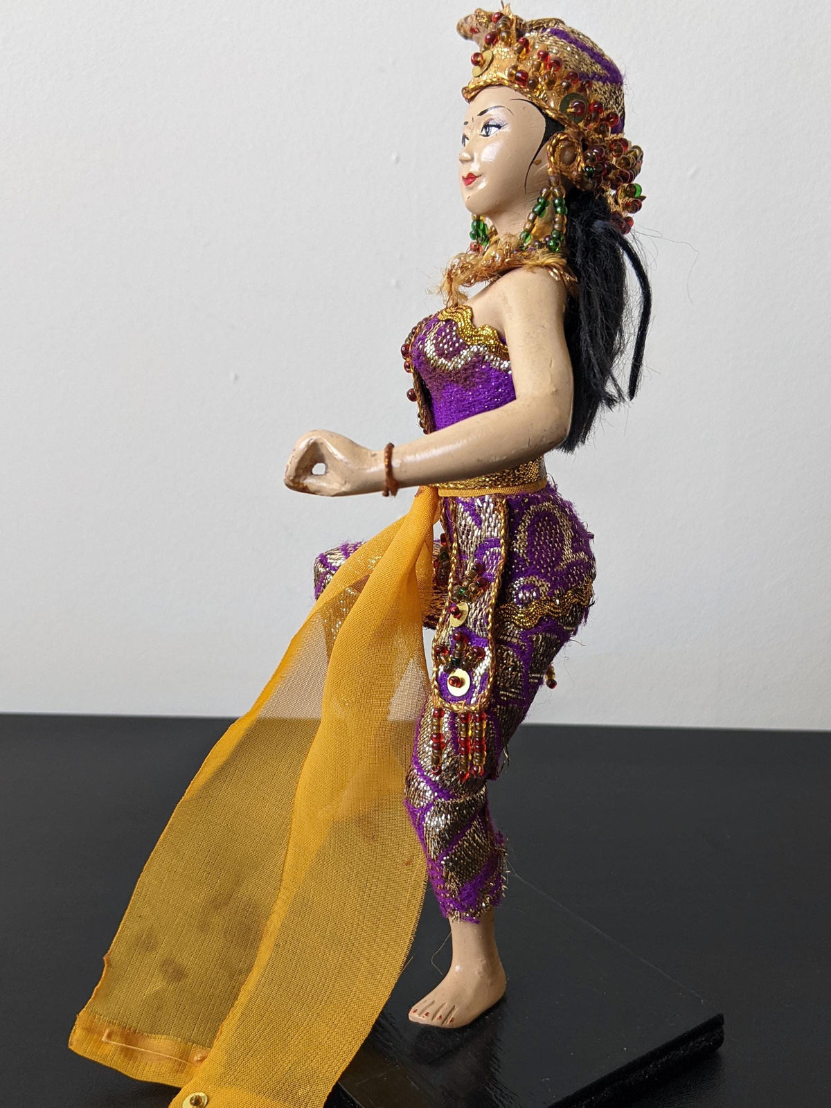 Vintage 60s Thai Temple Dancer Figurine, Traditional Lakhon Nai Costume