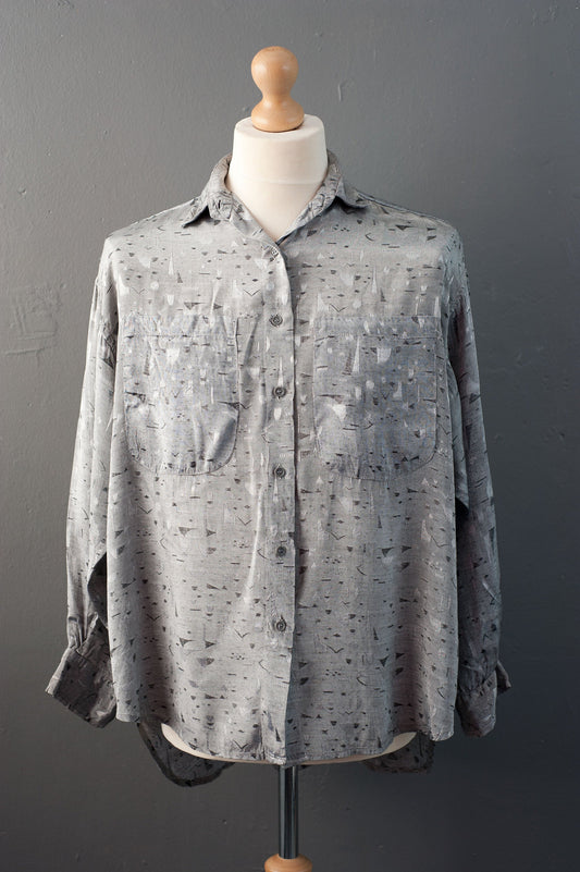 Silver Grey Geometric Shirt, Rayon Loose Fit 80s Pioko Top, Size Large XL