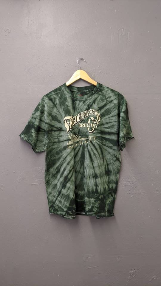 Fredericksburg Tie Dye Tshirt, Upcycled Beer Enthusiast Top, Size Medium