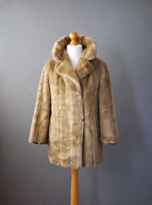 80s Tyber Faux Fur Coat in Honey Blonde, Vegan Winter Jacket, Size Medium