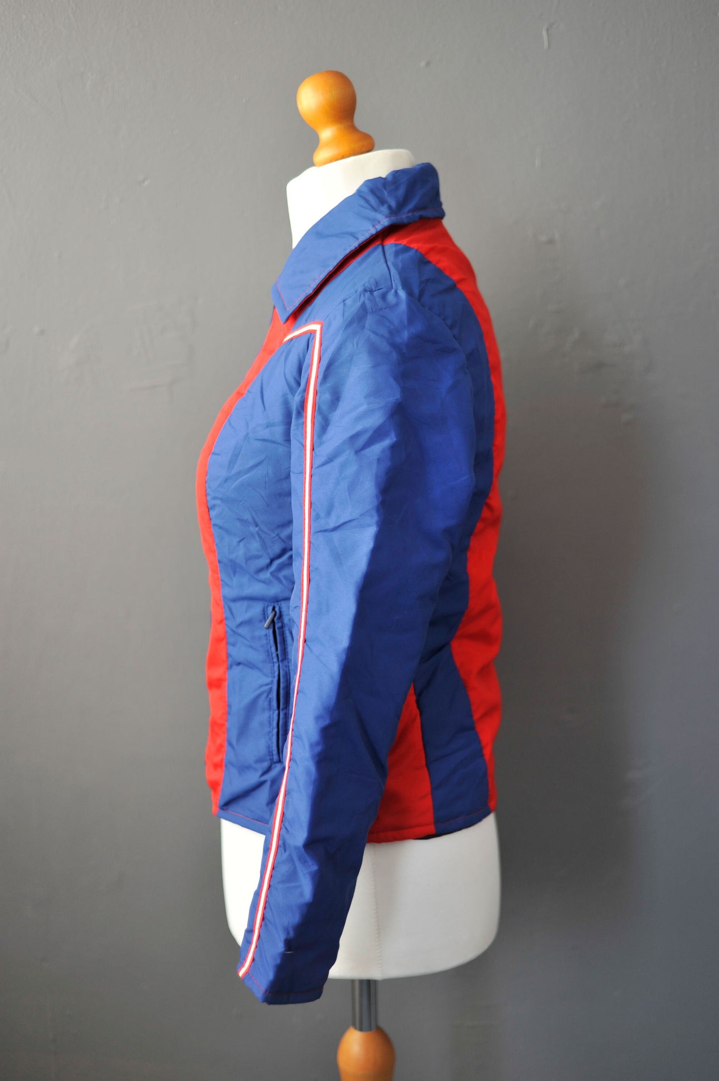 Ladies 70s Ski Jacket, Winter Sports Coat, Size Medium