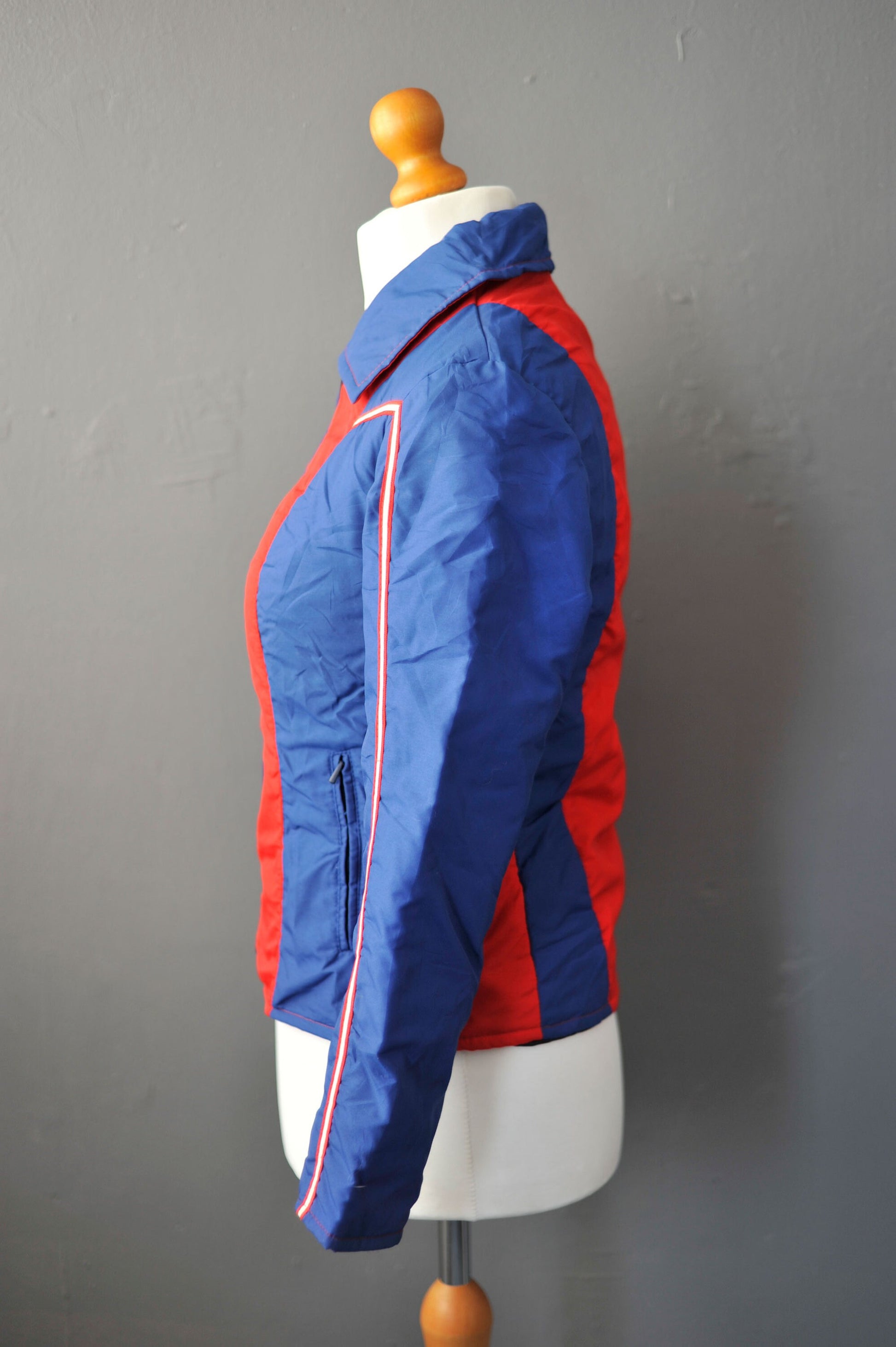 Ladies 70s Ski Jacket, Winter Sports Coat, Size Medium