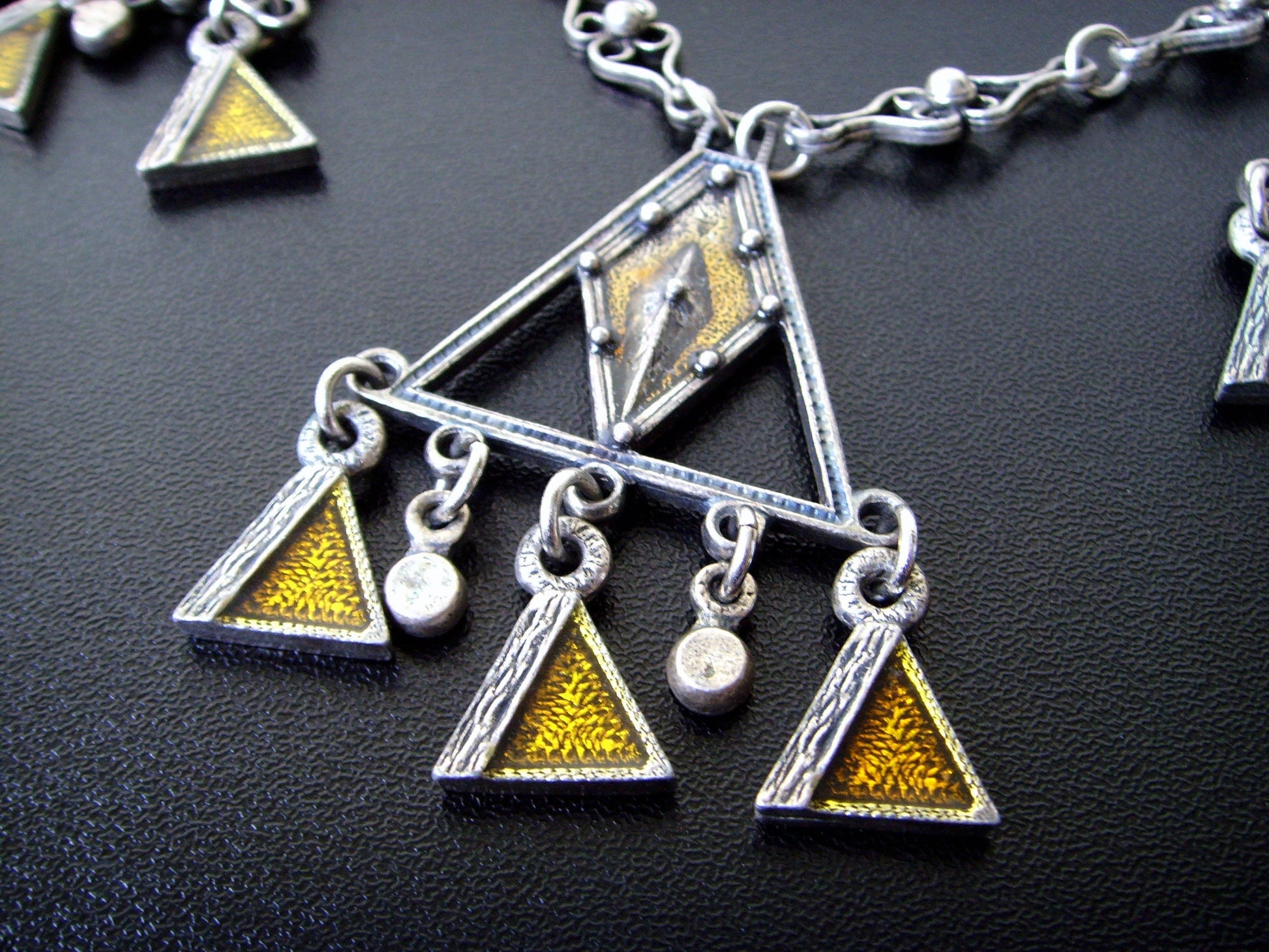 70s French DLH Depose Triangle Enamel Necklace, Modernist Brutalist Choker
