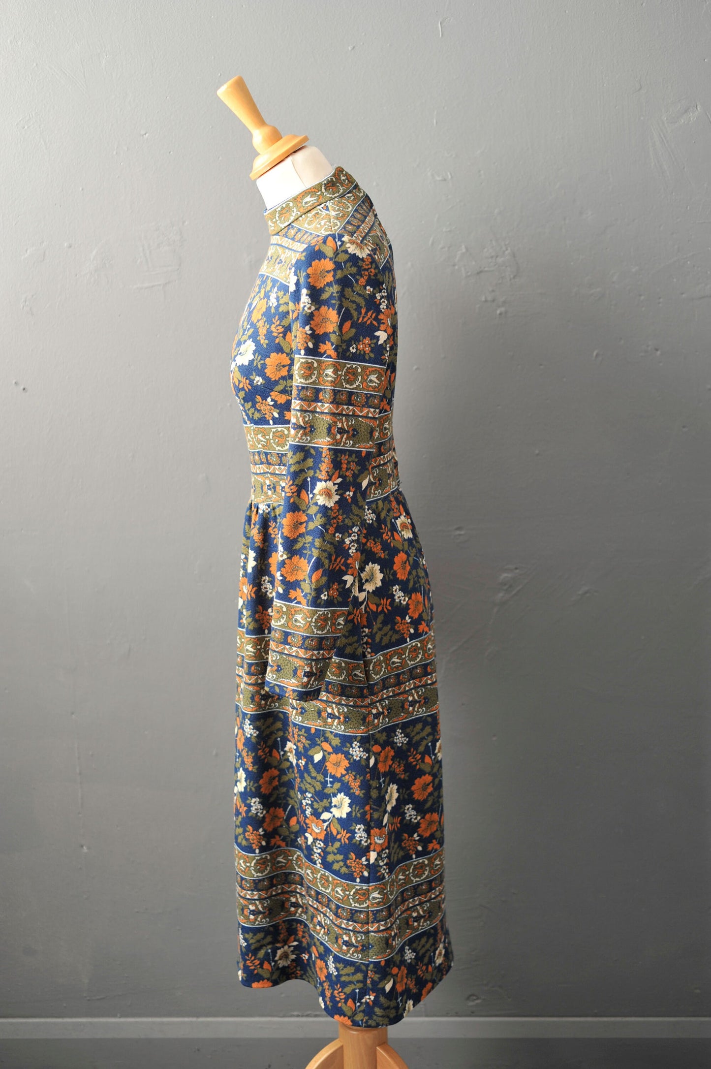 60s Horrockses Midi Dress with Arts and Crafts Style Print, High Collar, Size Small