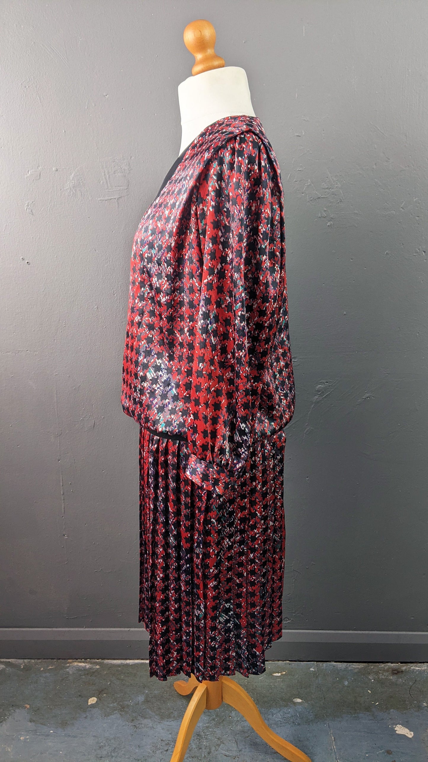 80s Houndstooth Satin Pleated Dress with Twenties Inspired Drop Waist, Size Medium