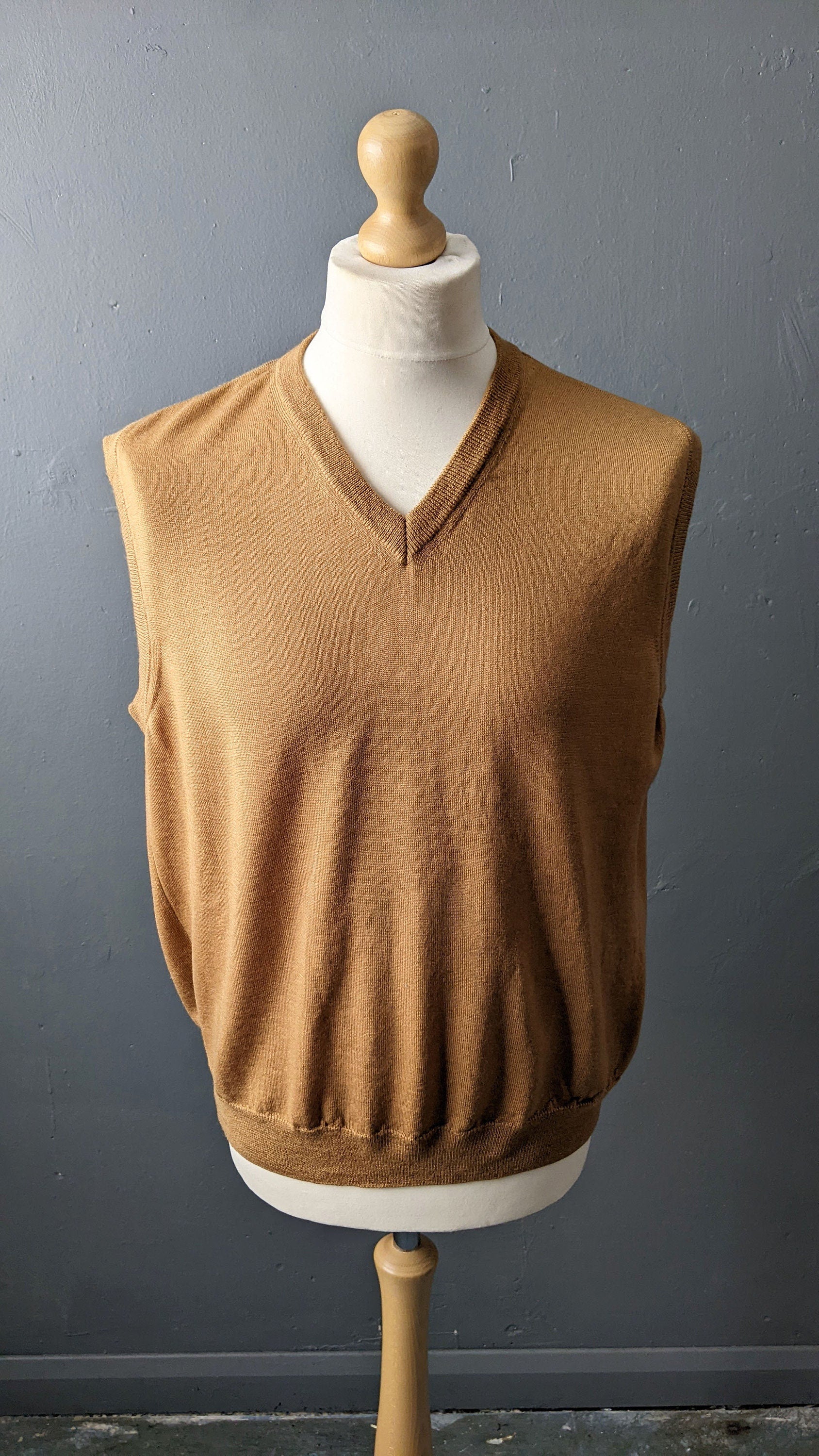 Mens 90s Wool Tank Top by Peter Hahn, Caramel V Neck Knitted Vest, Size Large 46 Chest
