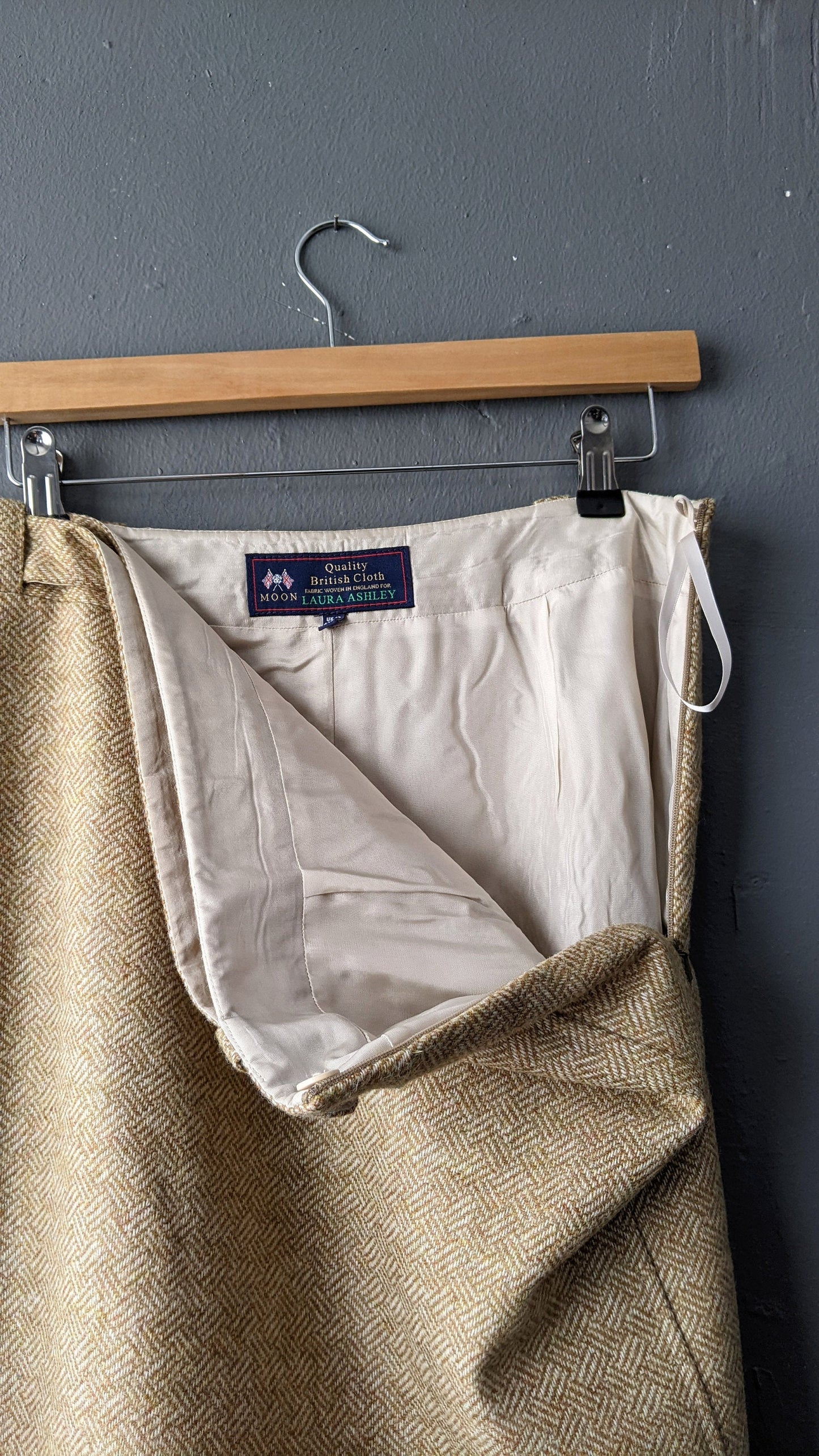 Y2K Laura Ashley Wool Skirt made with Moon Tweed, Size Medium