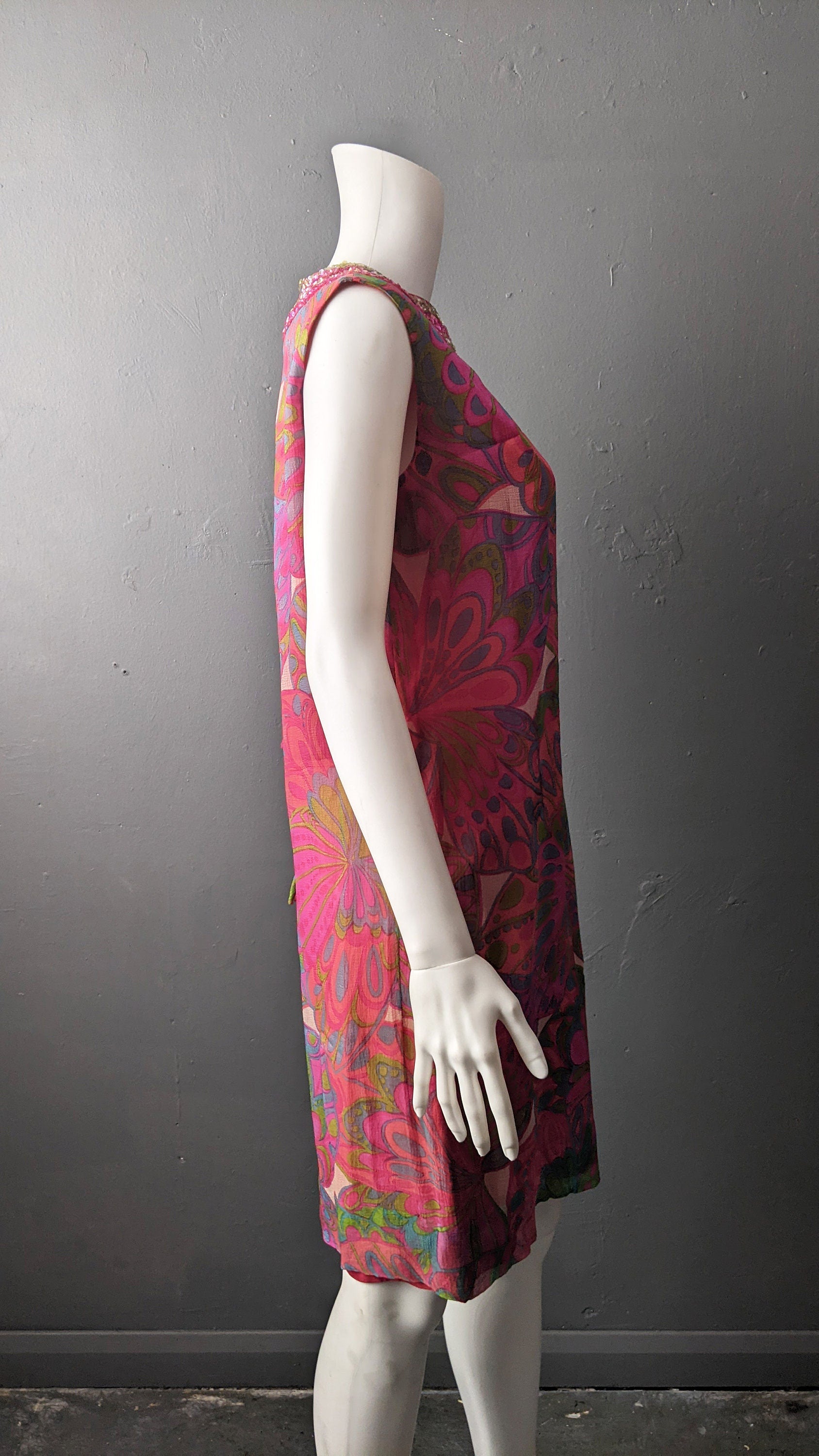 60s Psychedelic Silk Shift Dress with Sequin Collar by Robert Dorland of London, Size Small Medium