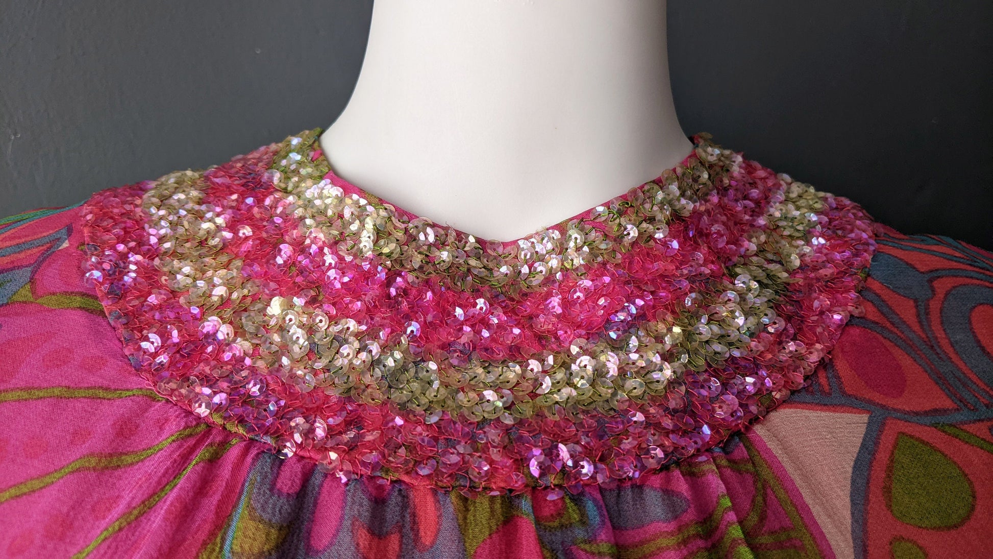 60s Psychedelic Silk Shift Dress with Sequin Collar by Robert Dorland of London, Size Small Medium