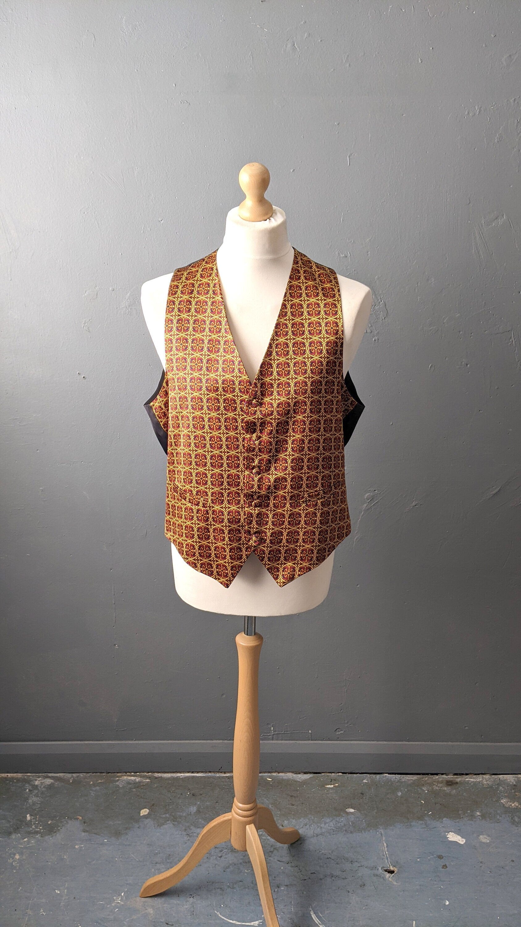 Vintage Mens Silk Waistcoat by Past Times, Pugin Gothic Revival Grooms Vest, Size Large